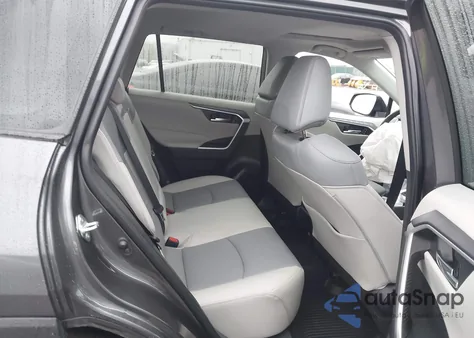 2024 Toyota Rav4 Xle Premium z USA, uszkodzony, nr VIN 2T3A1RFV8RC454161